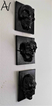 Installation Skull-Masken Triptych, Multifunktionale Kunst, Vertikal